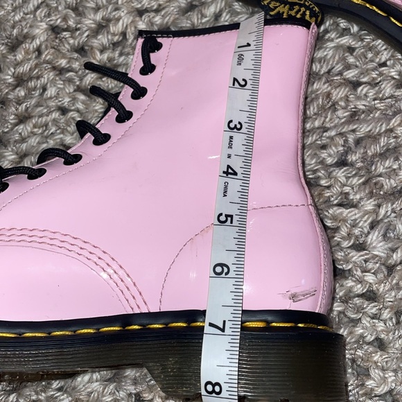 Dr. Martens Pink patent Lace Combat 1460 boots - Picture 7 of 12